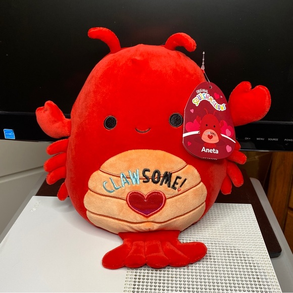 8 Inch Valentines Squishmallow Aneta the Lobster - Picture 2 of 8